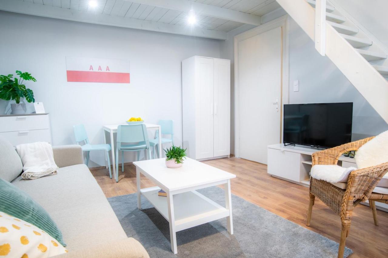 Apartment In Super Location M9 Будапеща Екстериор снимка